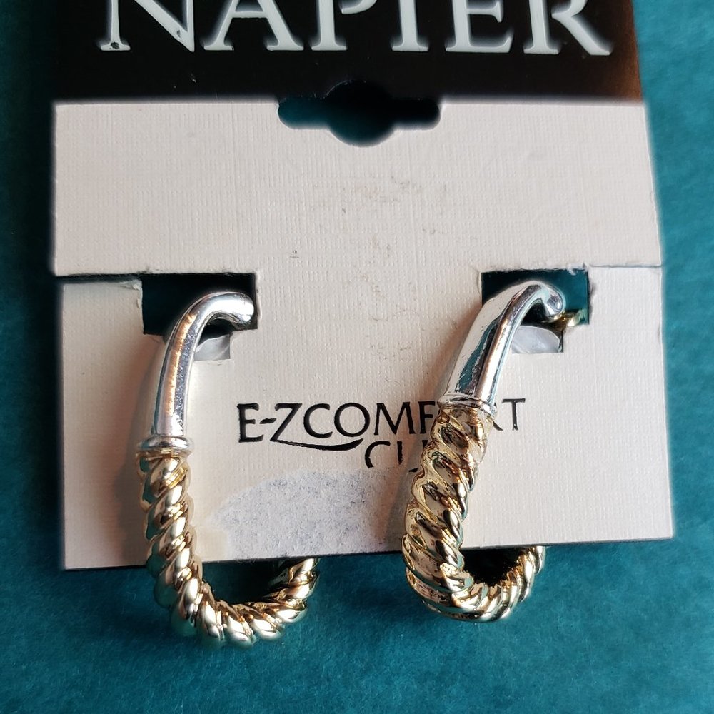 2/10$ NWT Napier clip earrings gold and silver tone